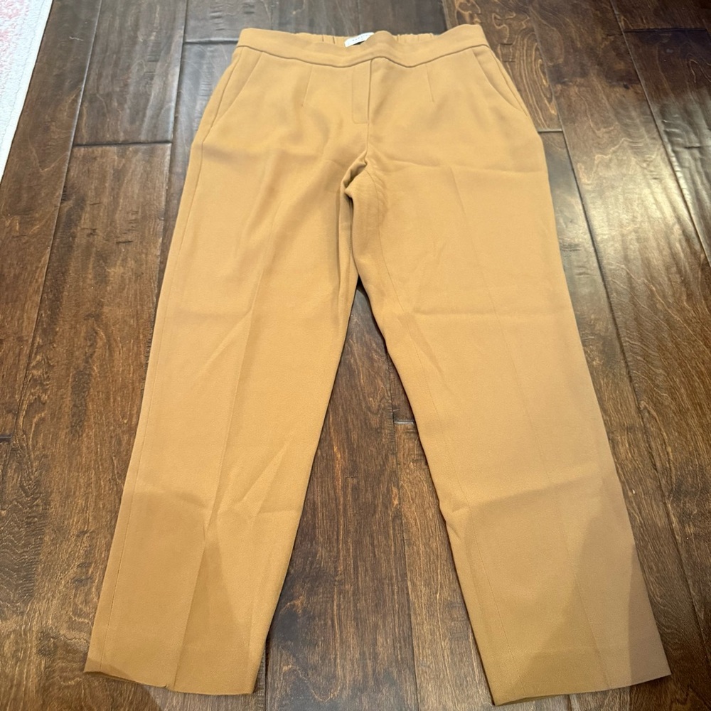 Aritzia Babaton Cohen Pants Pull On Brown Pleated size 4 Lightweight Office